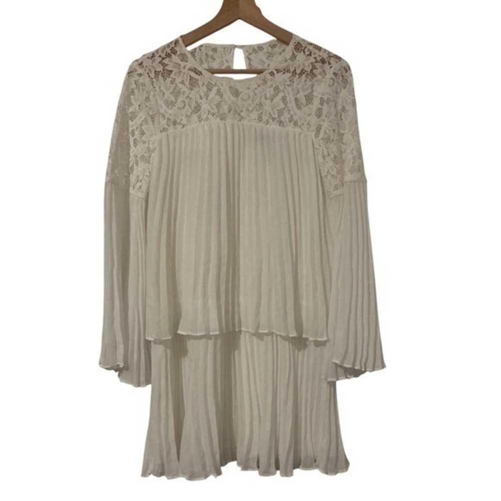 BCBGMAXAZRIA White Lace‎ Pleated Tiered Long Sleeve Dress XS